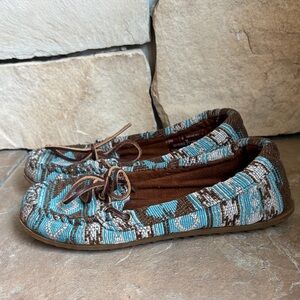 Brown and Blue Women's Minnetonka Moccasins (size 6)